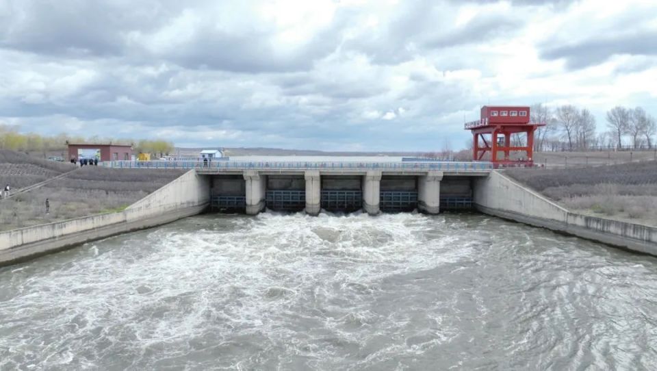 開閘！前郭灌區(qū)2025年度春灌工作正式啟動，水資源專用機(jī)械設(shè)備制造助力高效春耕